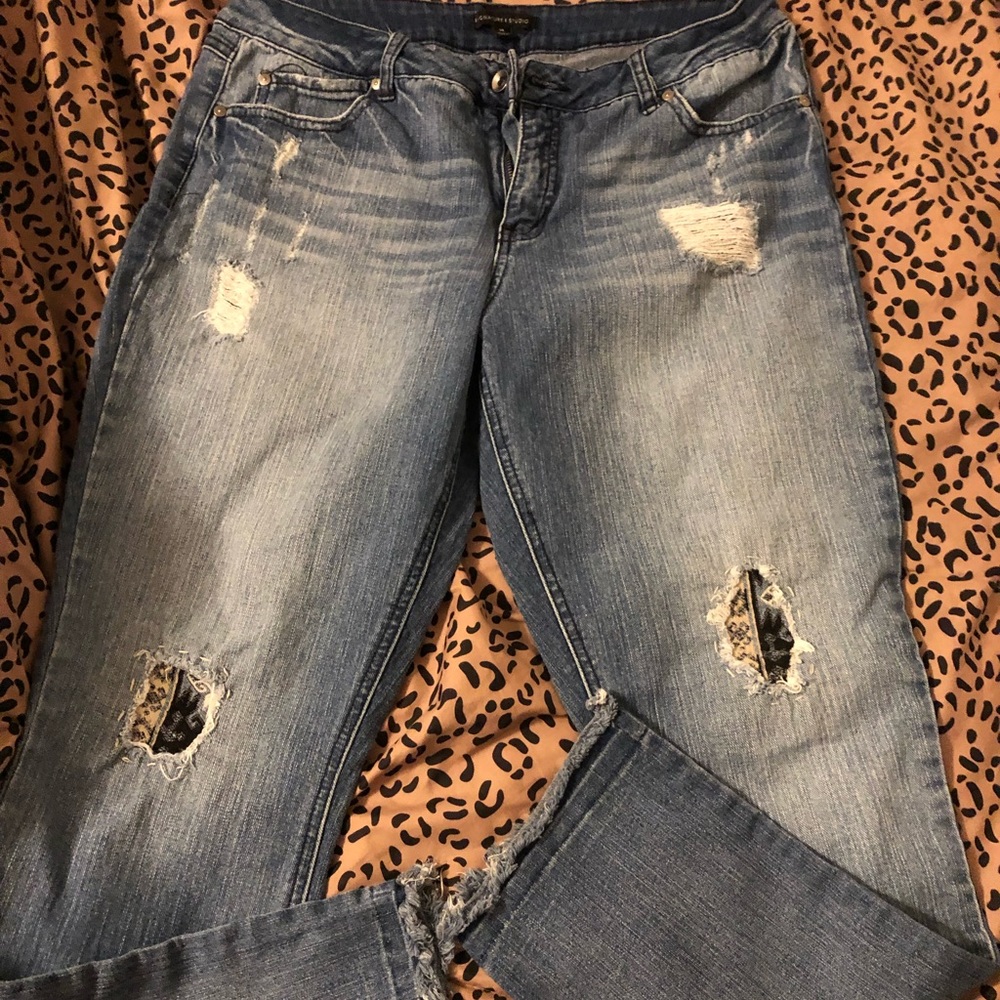 Super stretchy & soft distressed jeans.